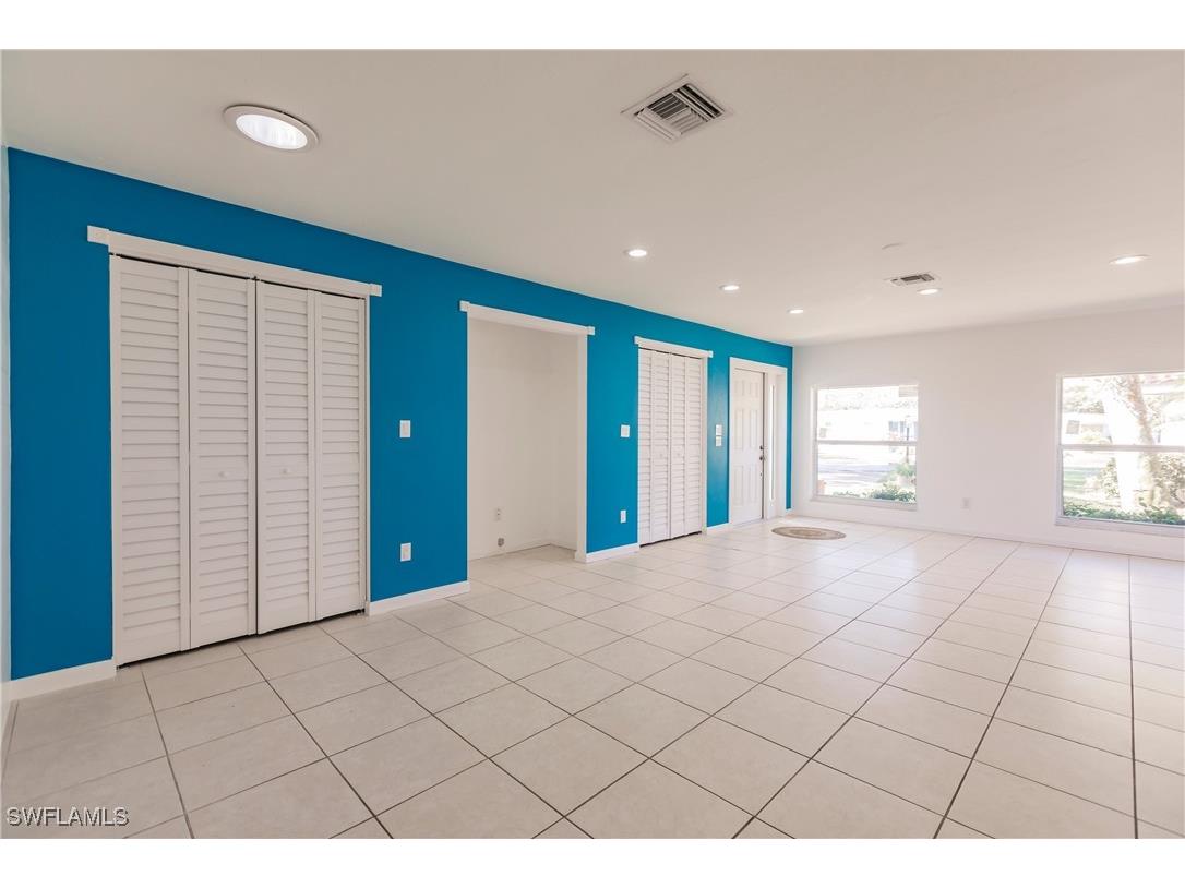 217 Yorkshire Court #2 Naples FL 34112 225062476 image11