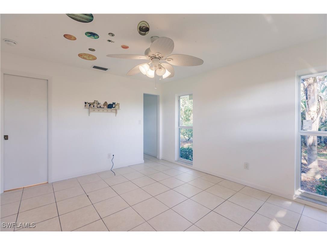 217 Yorkshire Court #2 Naples FL 34112 225062476 image24