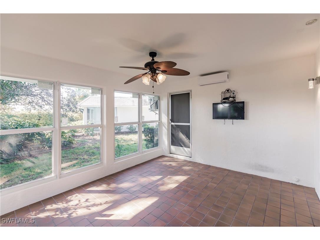 217 Yorkshire Court #2 Naples FL 34112 225062476 image29