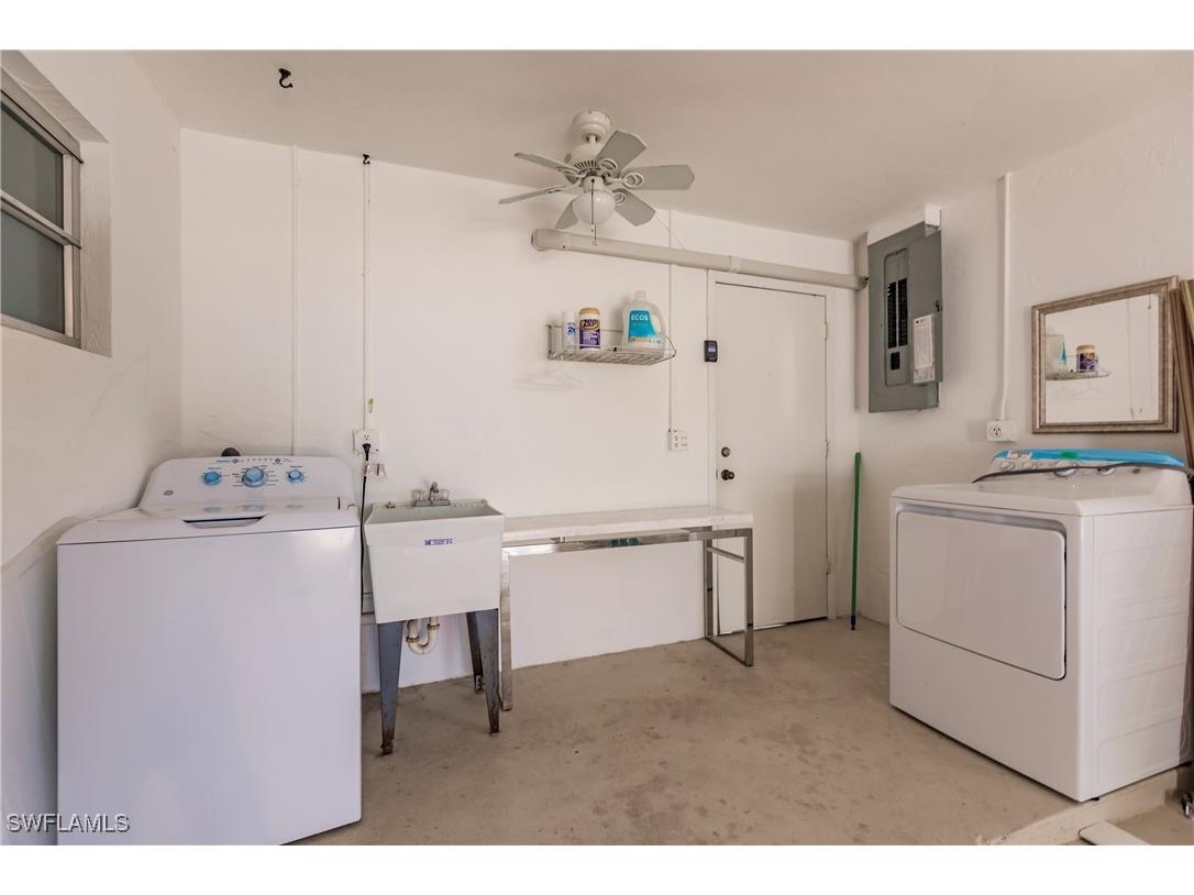 217 Yorkshire Court #2 Naples FL 34112 225062476 image30