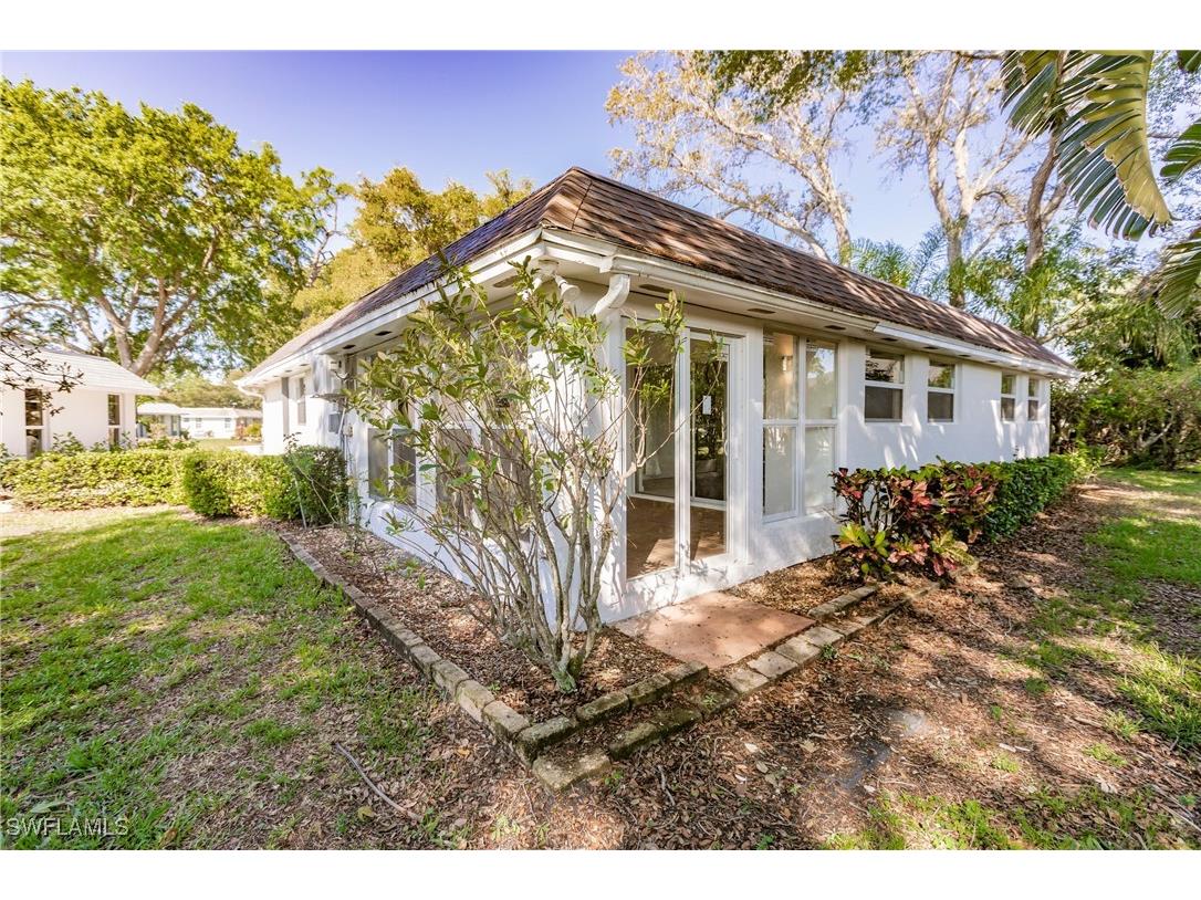 217 Yorkshire Court #2 Naples FL 34112 225062476 image33