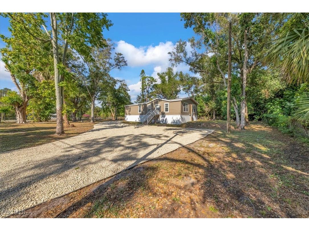 2170 Bahia Lane North Fort Myers FL 33917 2025023987 image28