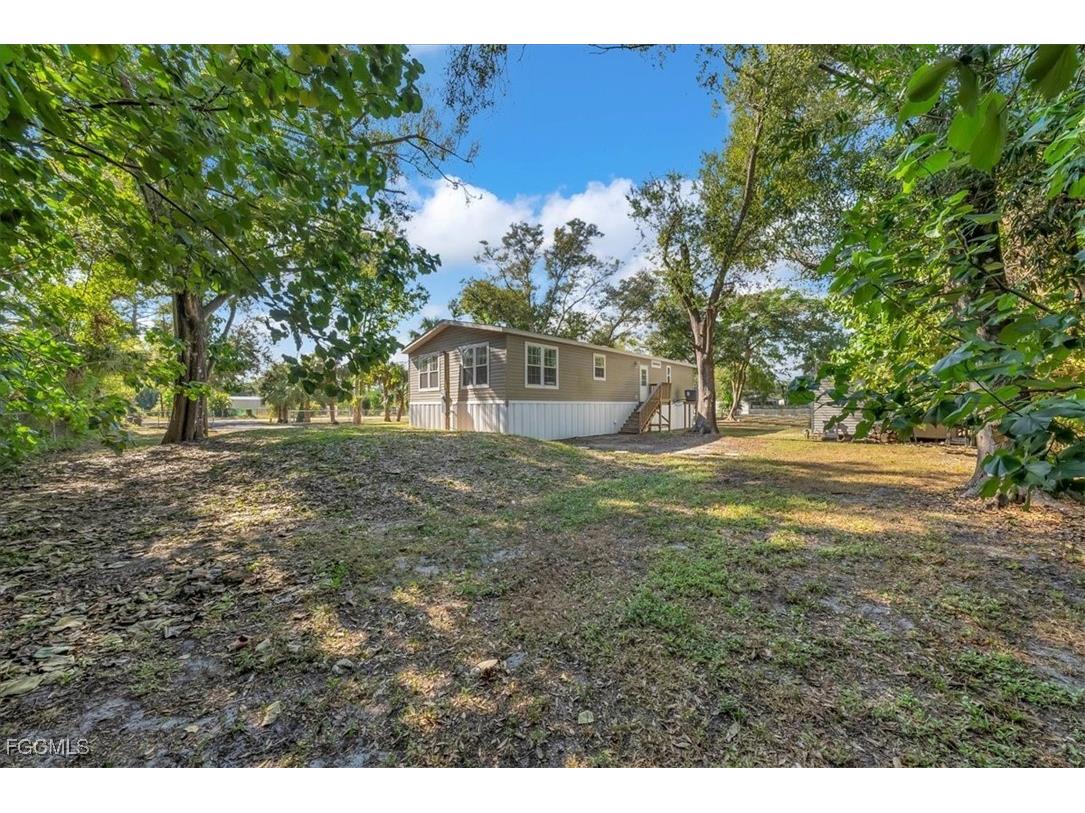 2170 Bahia Lane North Fort Myers FL 33917 2025023987 image7