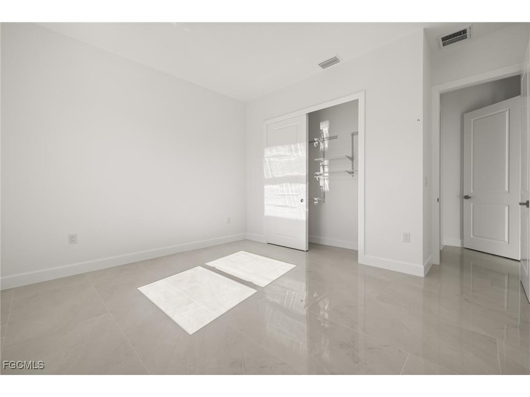 2170 Barbados Avenue Fort Myers FL 33905 2025019516 image5
