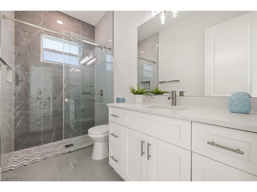 2170 Barbados Avenue Fort Myers FL 33905 2025019516 image7