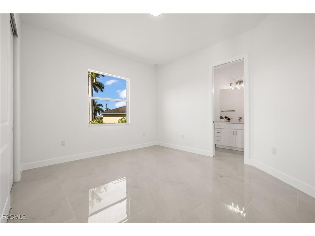 2170 Barbados Avenue Fort Myers FL 33905 2025019516 image8