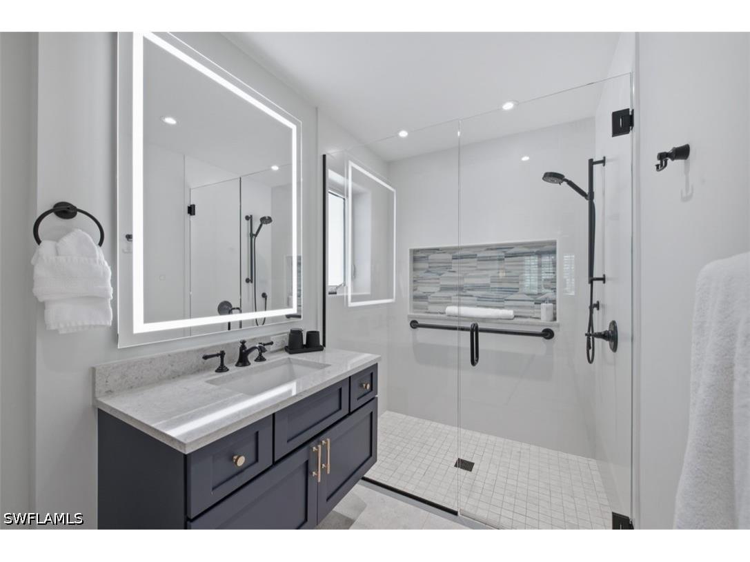 2170 Gulf Shore Boulevard N #24W Naples FL 34102 226023234 image22