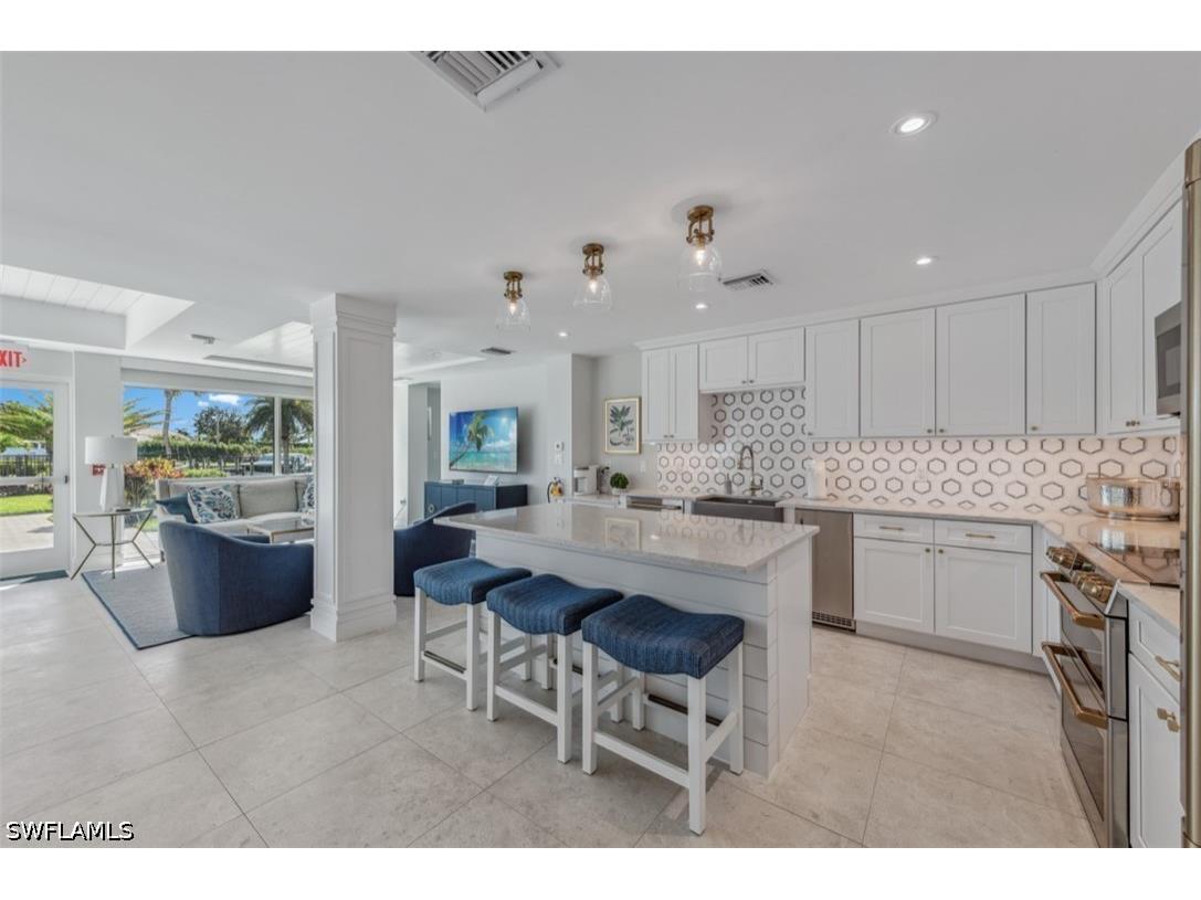 2170 Gulf Shore Boulevard N #24W Naples FL 34102 226023234 image25