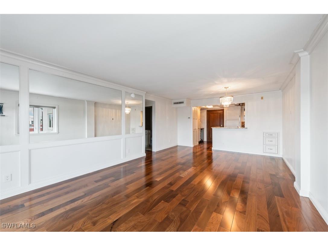 2170 Gulf Shore Boulevard N #44E Naples FL 34102 225069859 image9