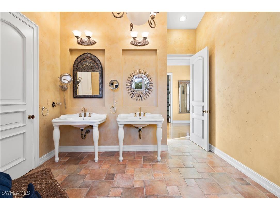 2170 Marina Drive Naples FL 34102 225077448 image36