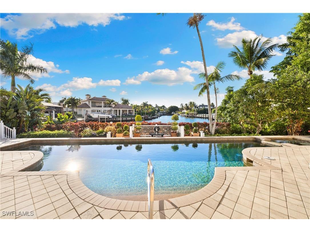 2170 Marina Drive Naples FL 34102 225077448 image7