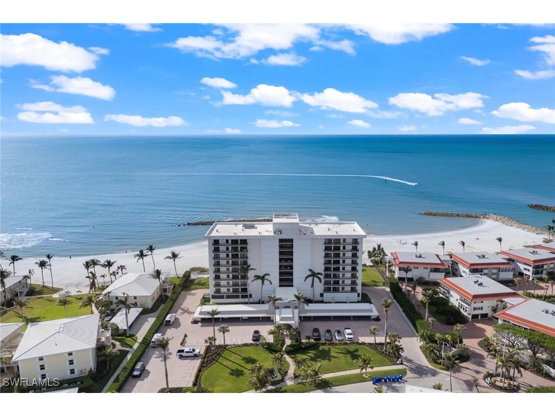 2171 Gulf Shore Boulevard N #104 Naples FL 34102 226002136 image1
