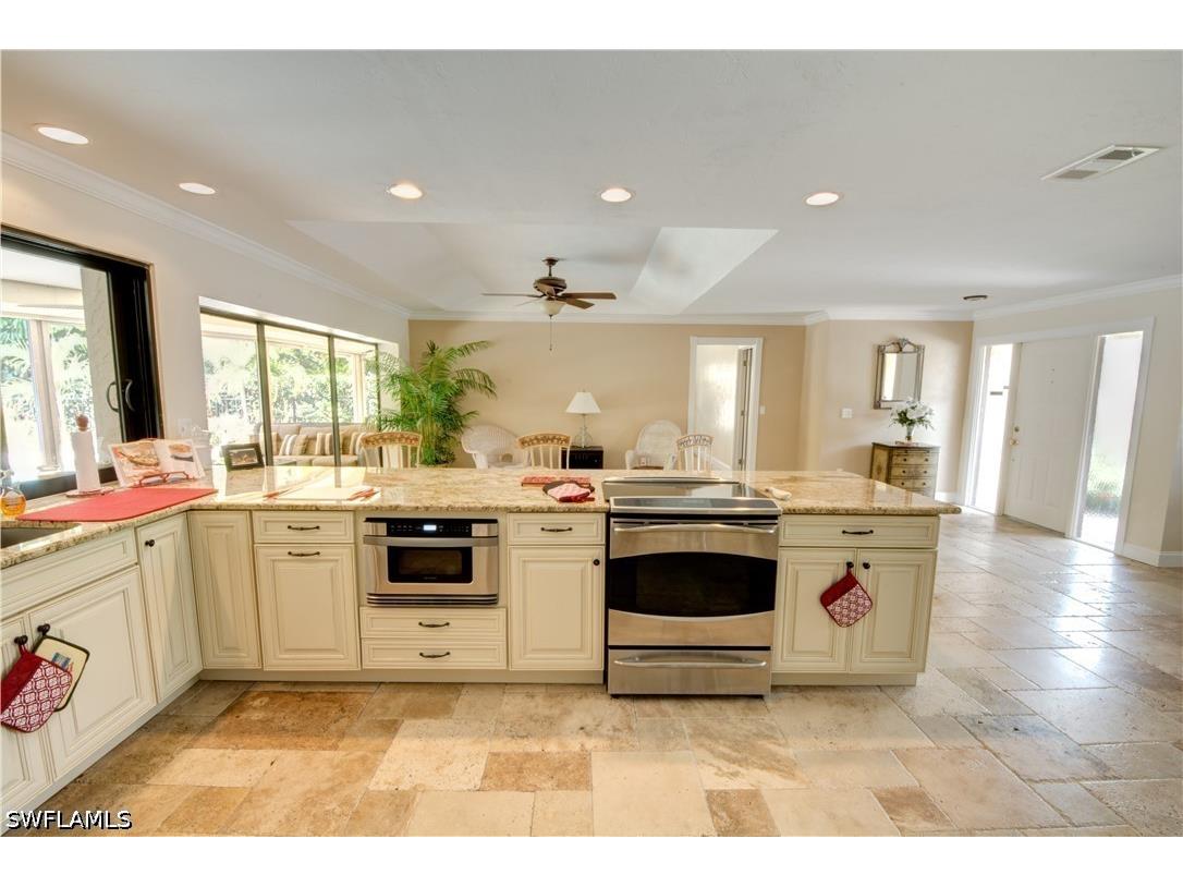 2171 Kings Lake Boulevard Naples FL 34112 226025838 image8