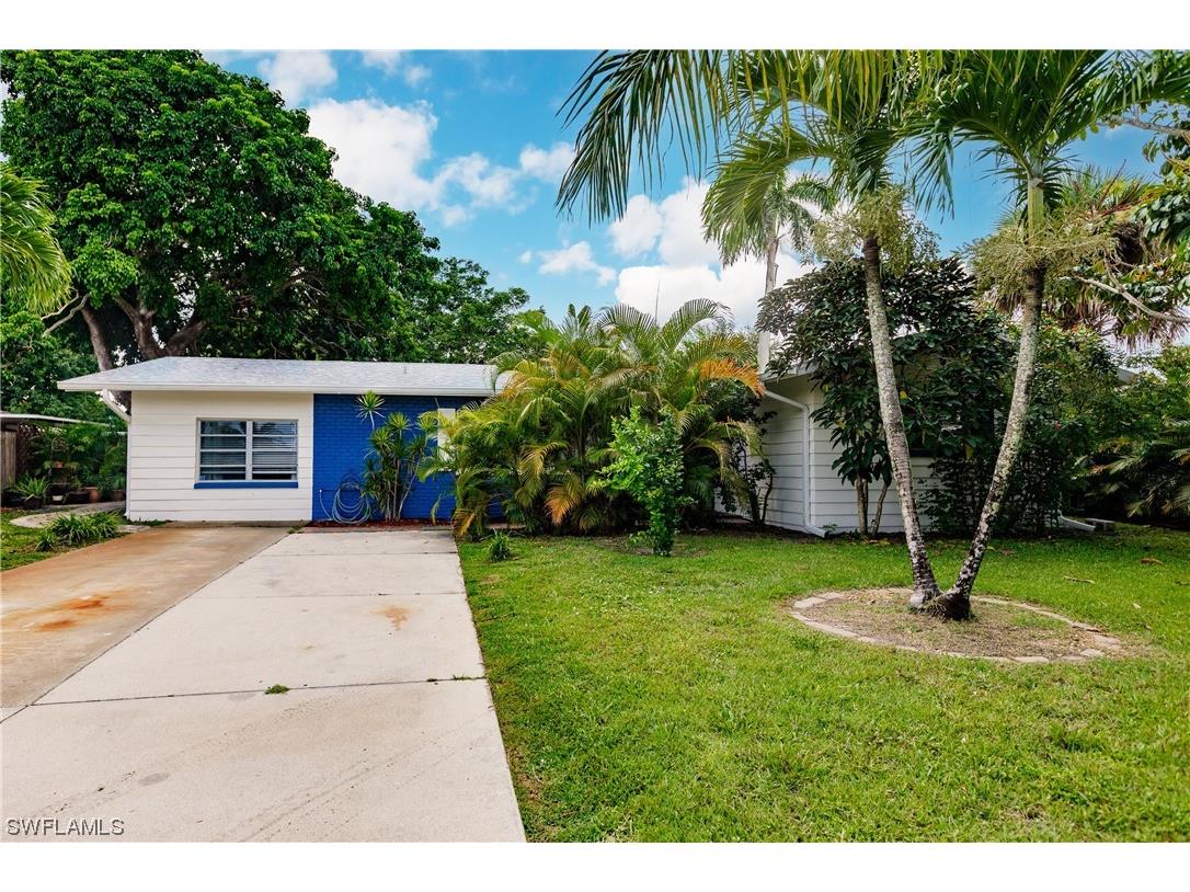 2172 44th Terrace SW Naples FL 34116 223052390 image1