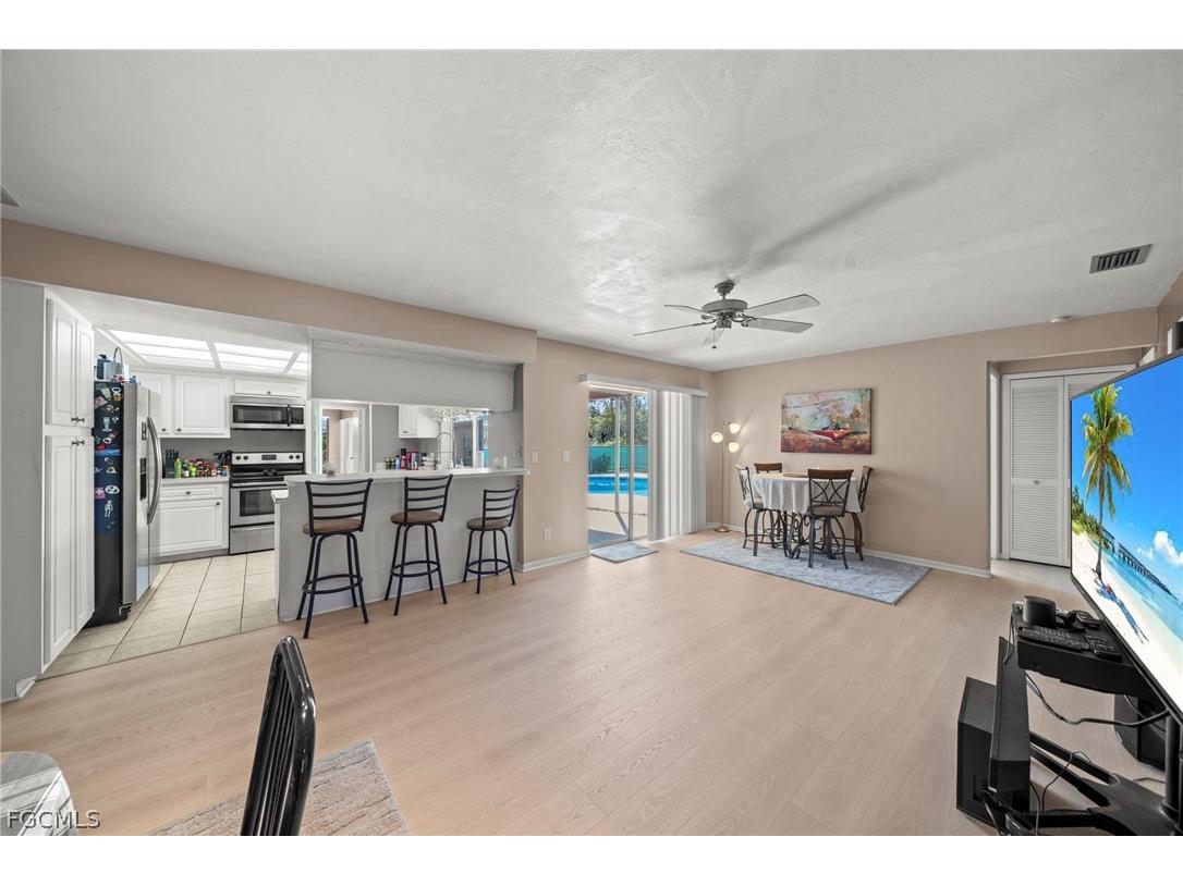 2172 Lochmoor Circle North Fort Myers FL 33903 2026009494 image10