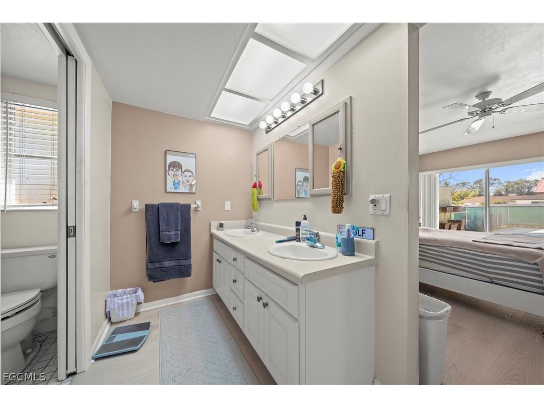 2172 Lochmoor Circle North Fort Myers FL 33903 2026009494 image14