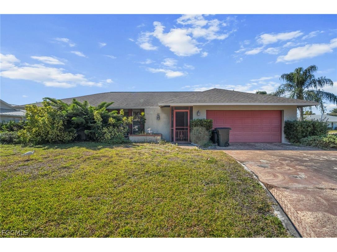 2172 Lochmoor Circle North Fort Myers FL 33903 2026009494 image2
