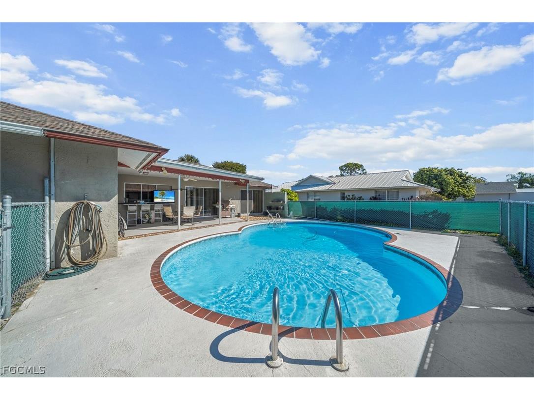 2172 Lochmoor Circle North Fort Myers FL 33903 2026009494 image21