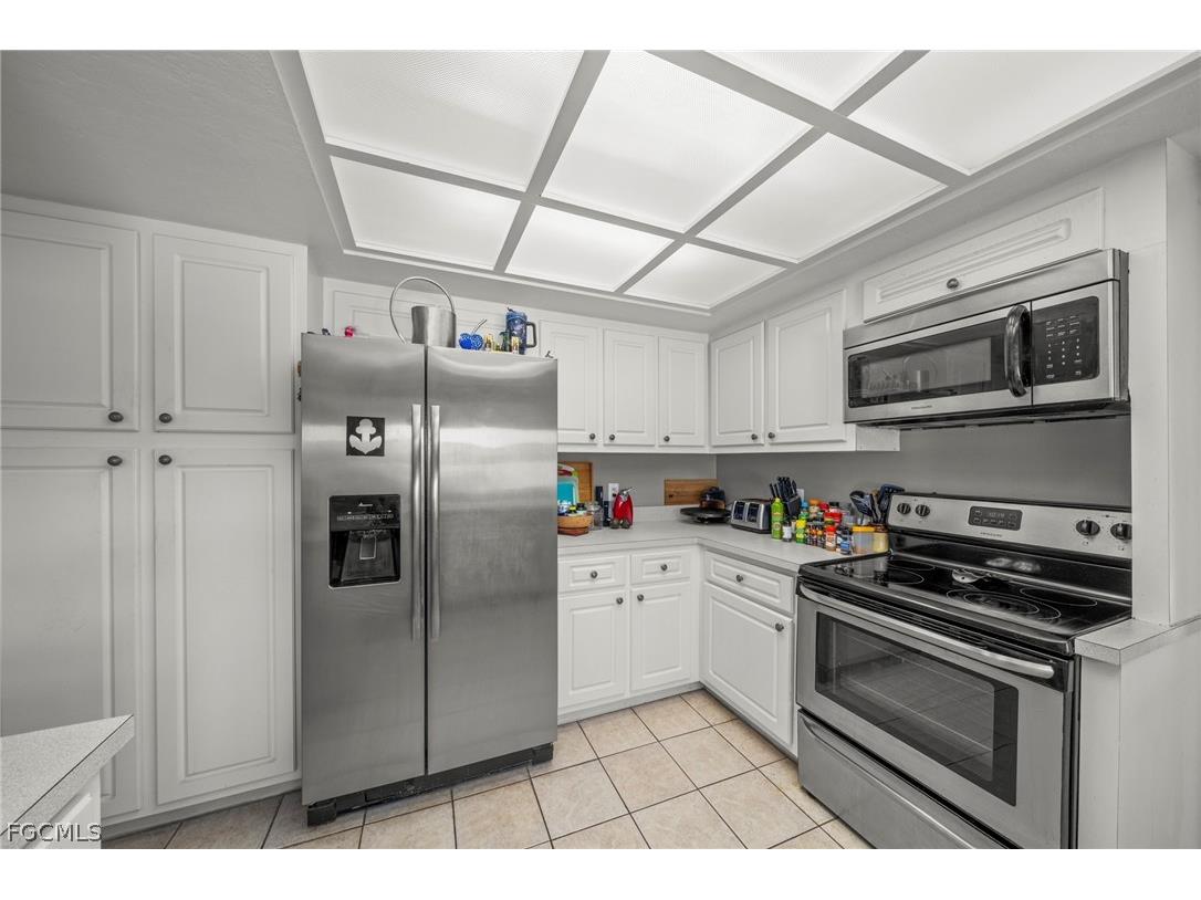 2172 Lochmoor Circle North Fort Myers FL 33903 2026009494 image3