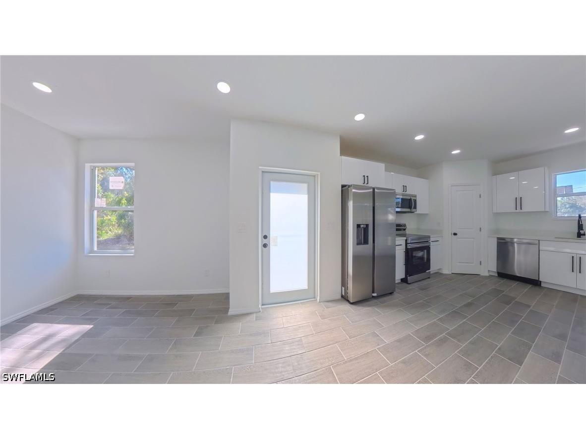 2173 Mitchell Court Fort Myers FL 33916 226021041 image1