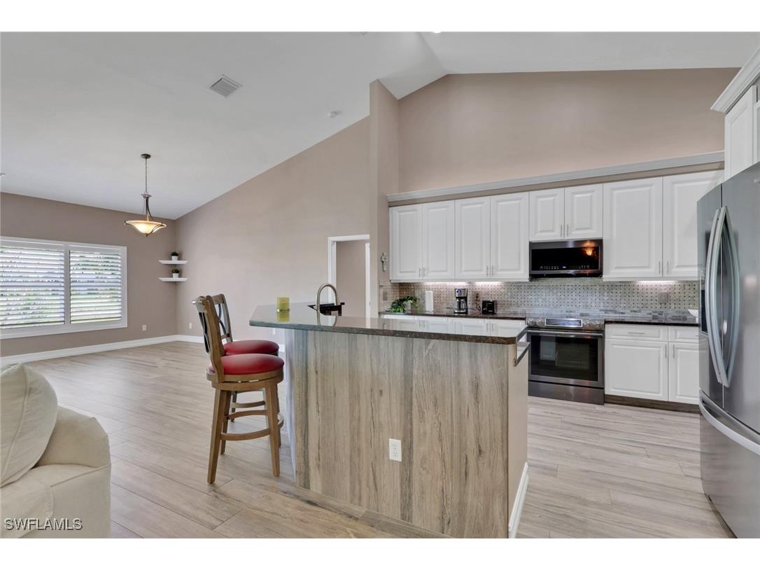 2174 E Crown Pointe Boulevard Naples FL 34112 225084133 image4