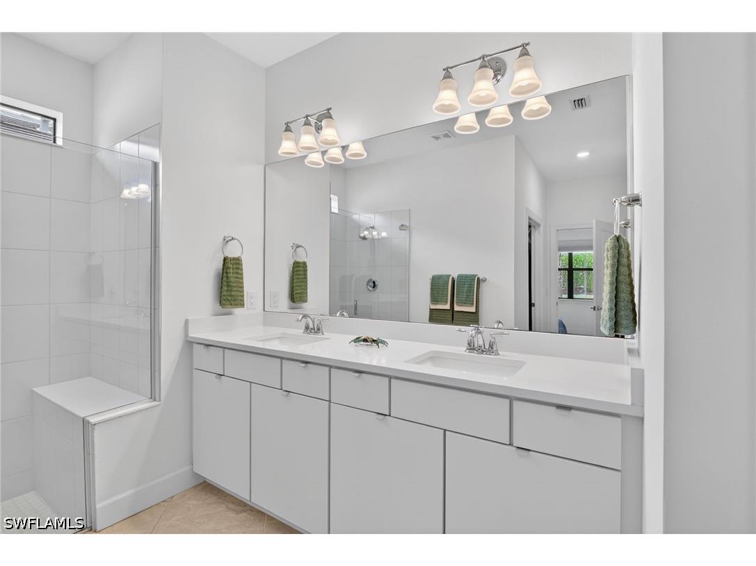 2174 Yellowfin Circle Naples FL 34114 226019332 image18