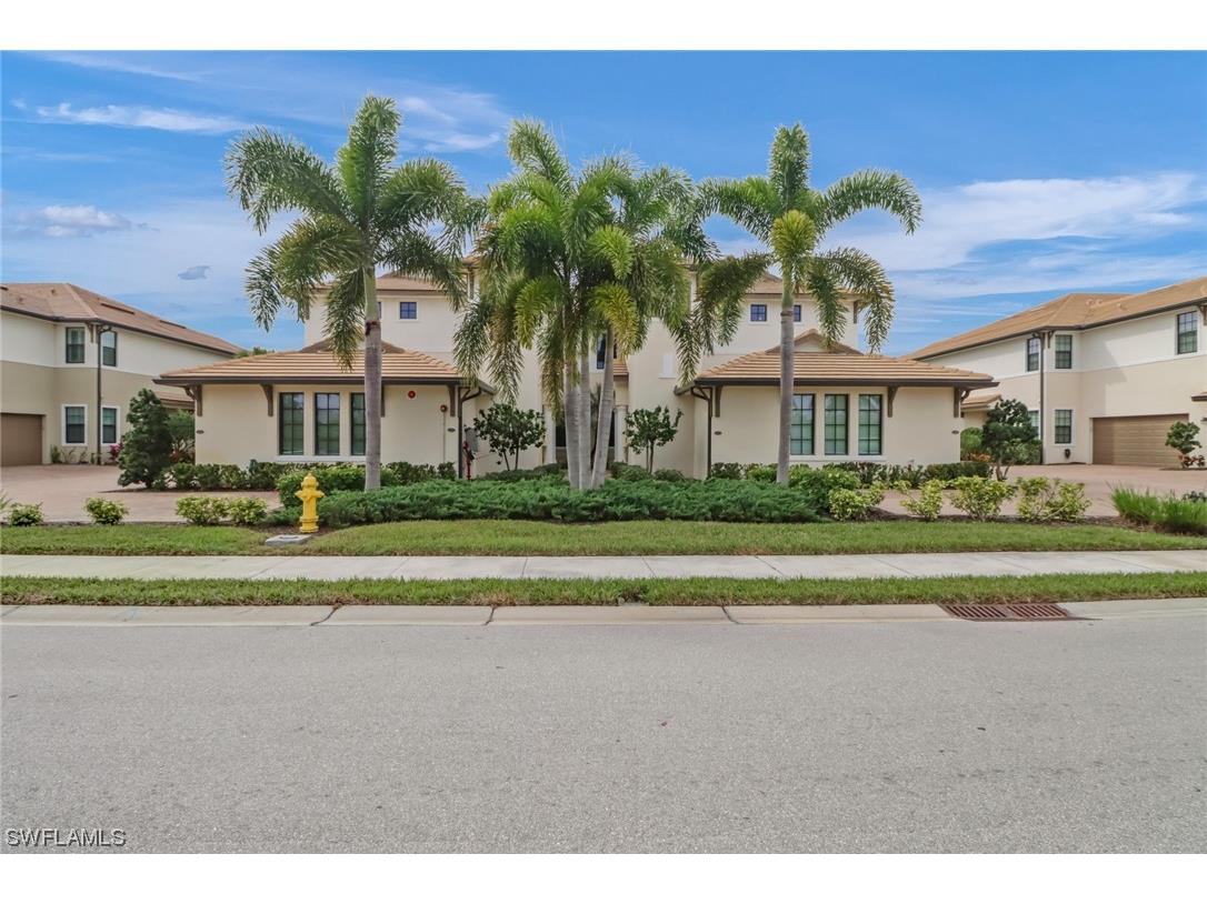 2177 Frangipani Circle #102 Naples FL 34120 223093457 image1