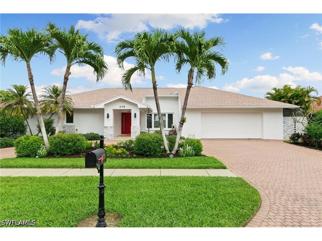 2178 Pine Woods Circle #25 Naples FL 34105 226012801 image1