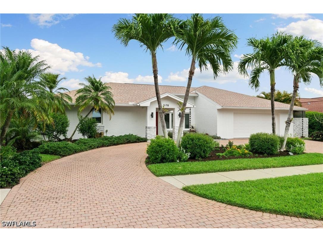 2178 Pine Woods Circle #25 Naples FL 34105 226012801 image2
