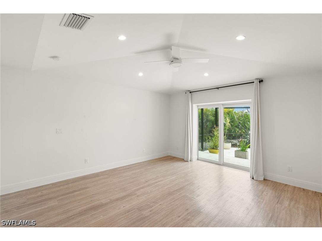 2178 Pine Woods Circle #25 Naples FL 34105 226012801 image20