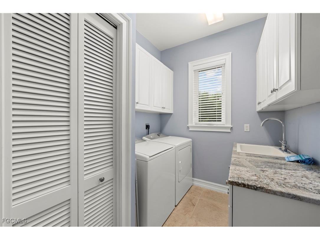 2179 Starfish Lane Sanibel FL 33957 2025017977 image46