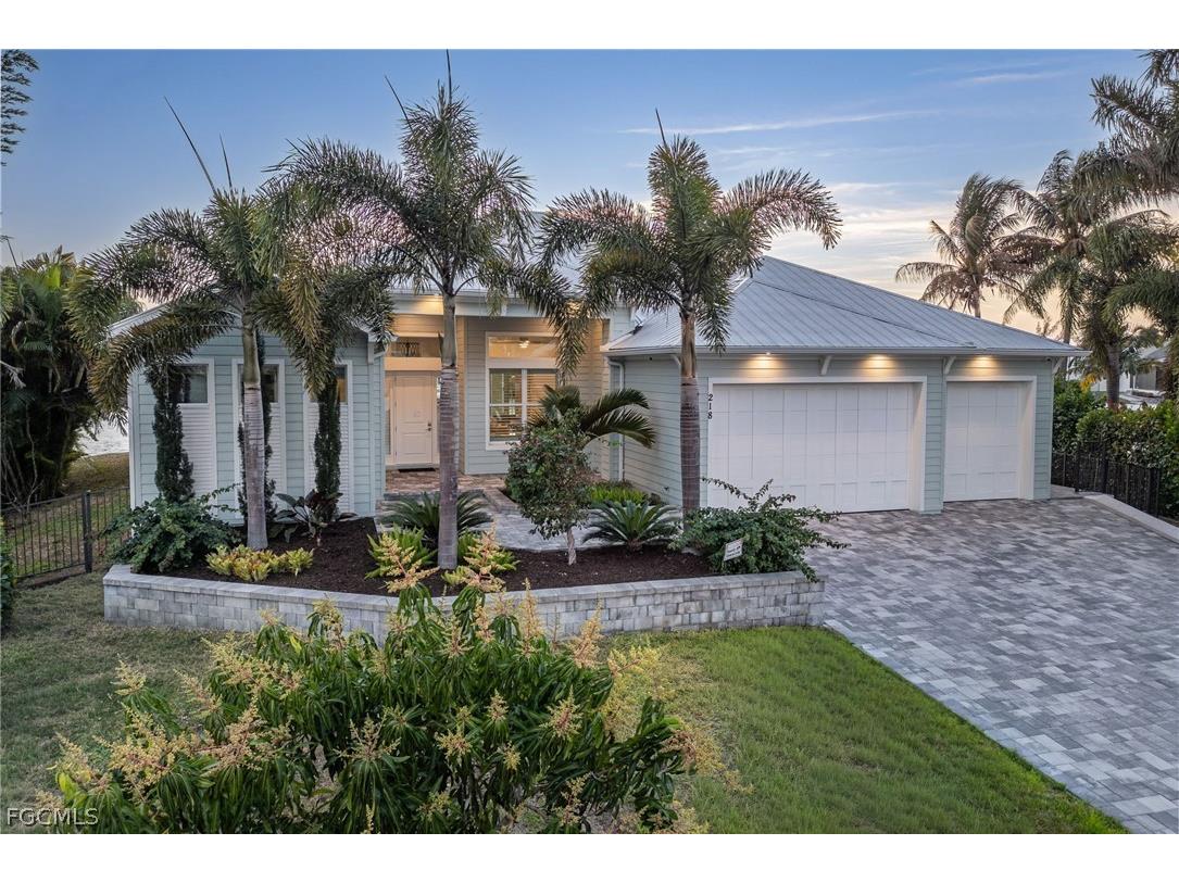 218 Bayshore Drive Cape Coral FL 33904 2026008767 image1