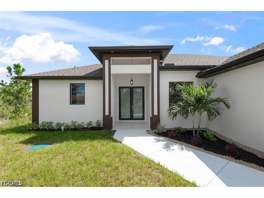 218 Irving Avenue Lehigh Acres FL 33936 2026016287 image1