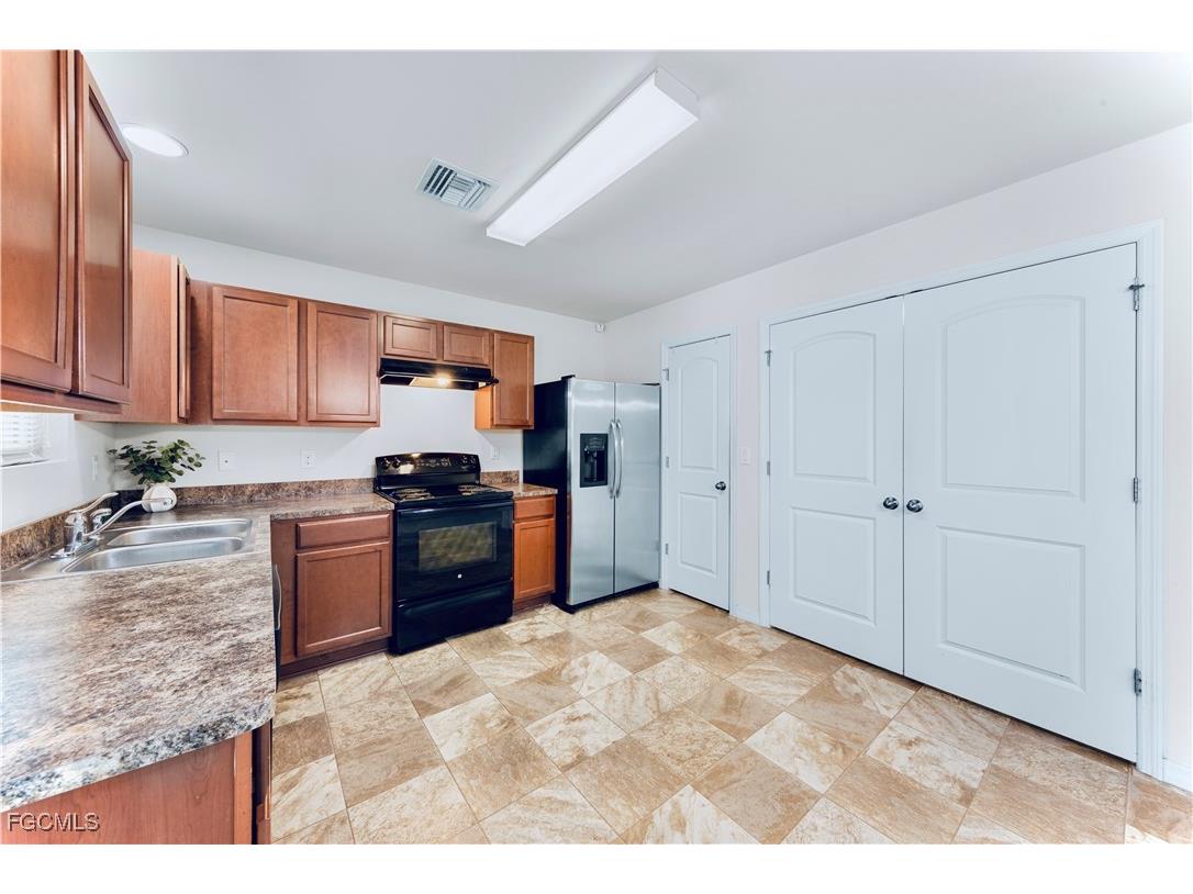 218 Lomax Avenue S Lehigh Acres FL 33974 2025020727 image12