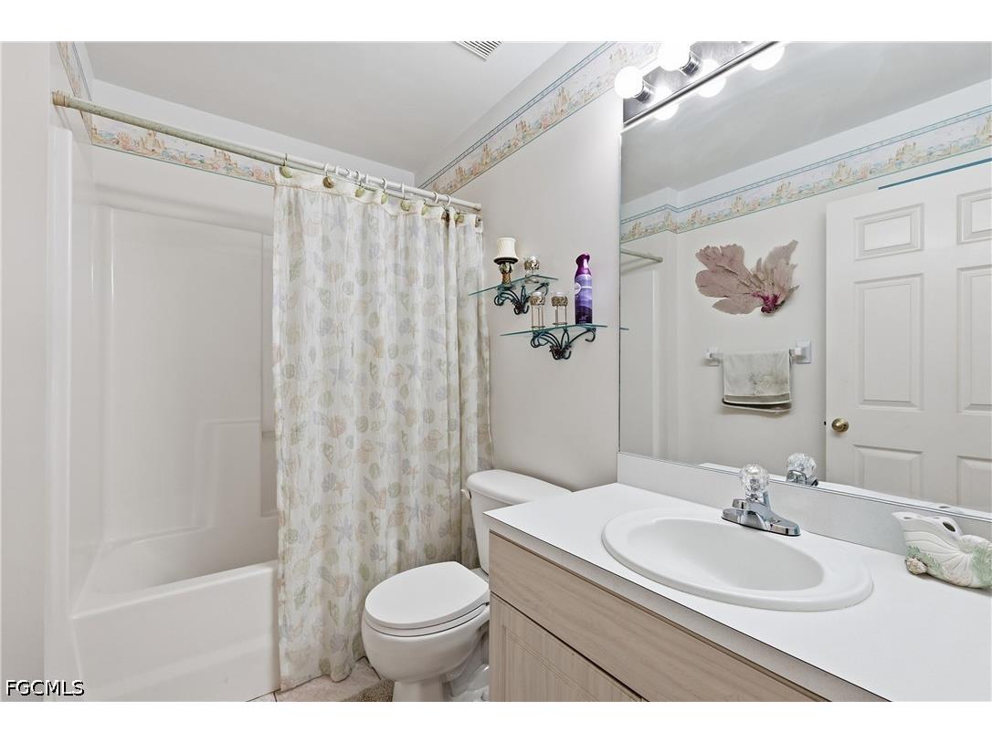 218 SE 2nd Avenue Cape Coral FL 33990 2026016120 image11