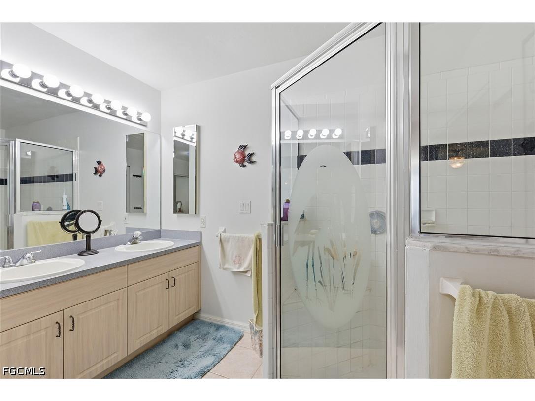 218 SE 2nd Avenue Cape Coral FL 33990 2026016120 image16