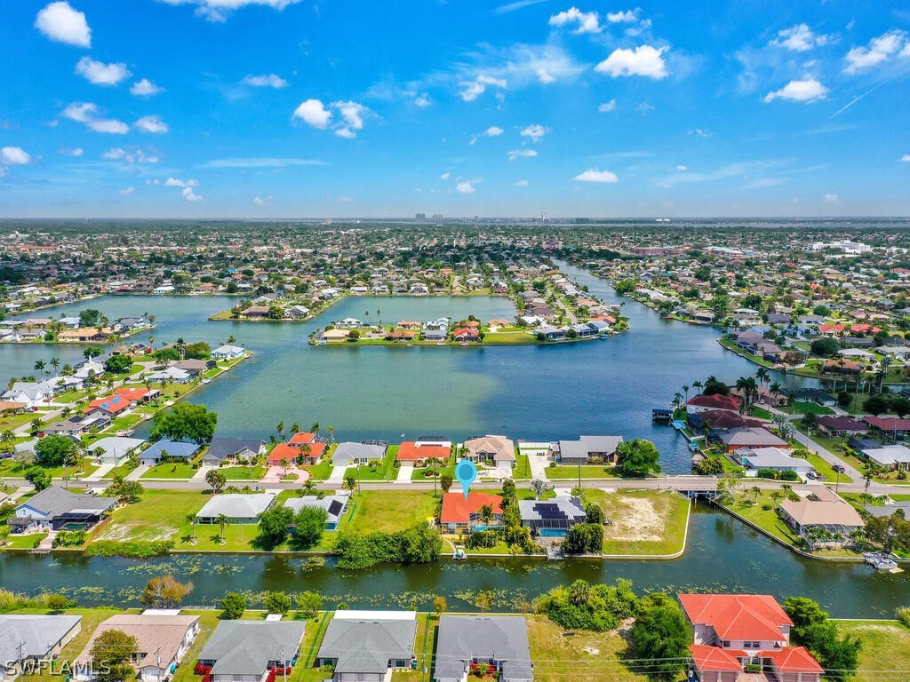 218 SE 8th Place Cape Coral FL 33990 224027872 image1