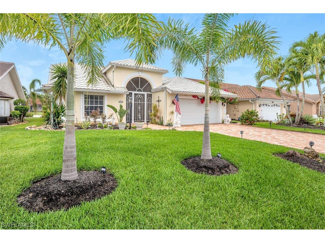 218 Saint James Way Naples FL 34104 223029964 image1