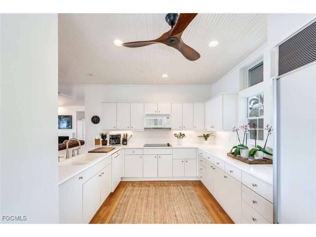 218 Useppa Island Useppa Island FL 33924 2025023738 image13