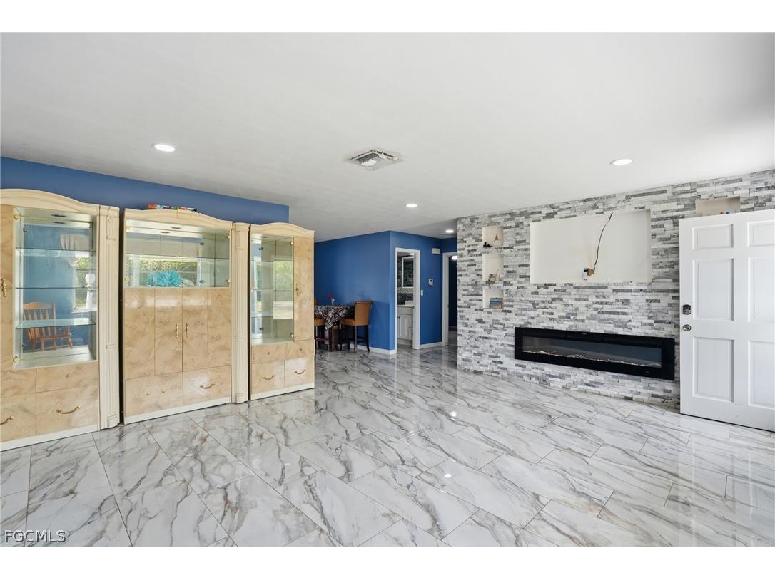 2180 Cook Lane Alva FL 33920 2025023394 image10