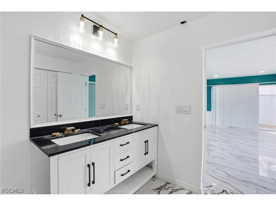 2180 Cook Lane Alva FL 33920 2025023394 image21