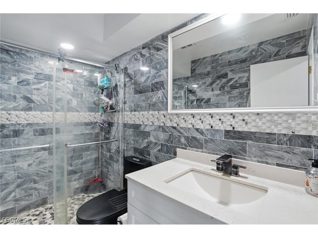 2180 Cook Lane Alva FL 33920 2025023394 image25