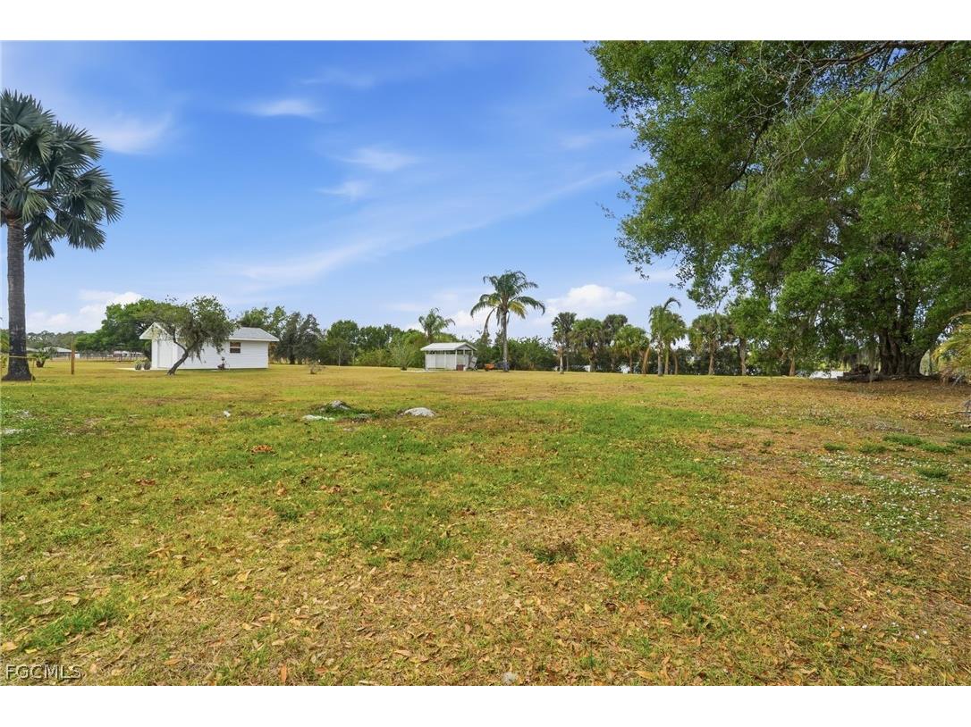 2180 Cook Lane Alva FL 33920 2025023394 image38