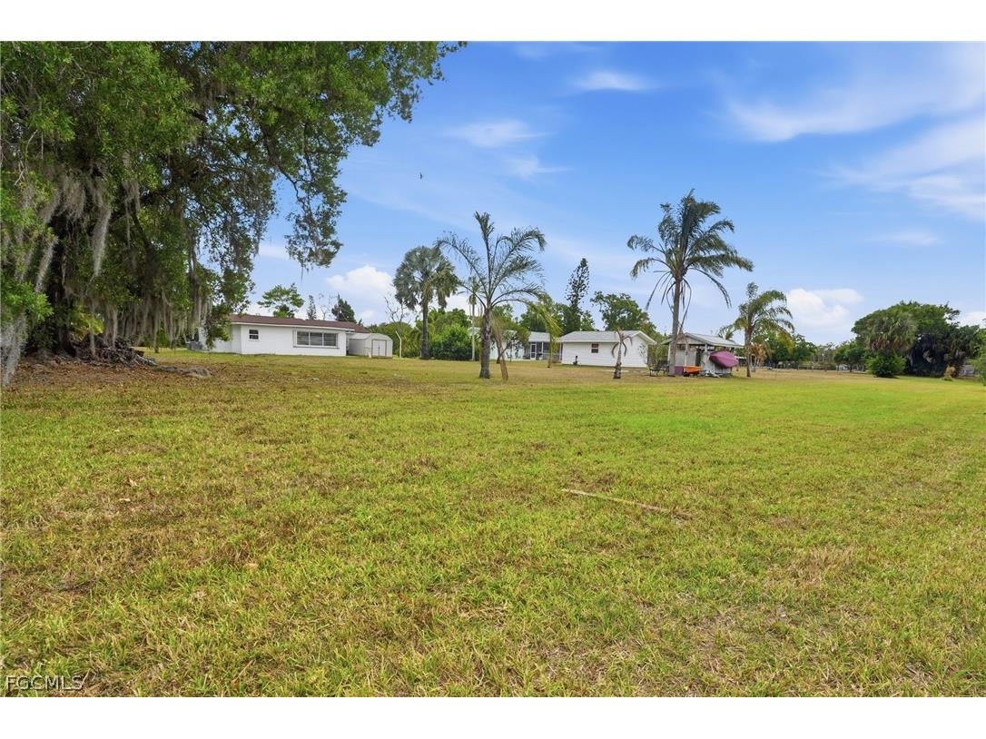 2180 Cook Lane Alva FL 33920 2025023394 image39