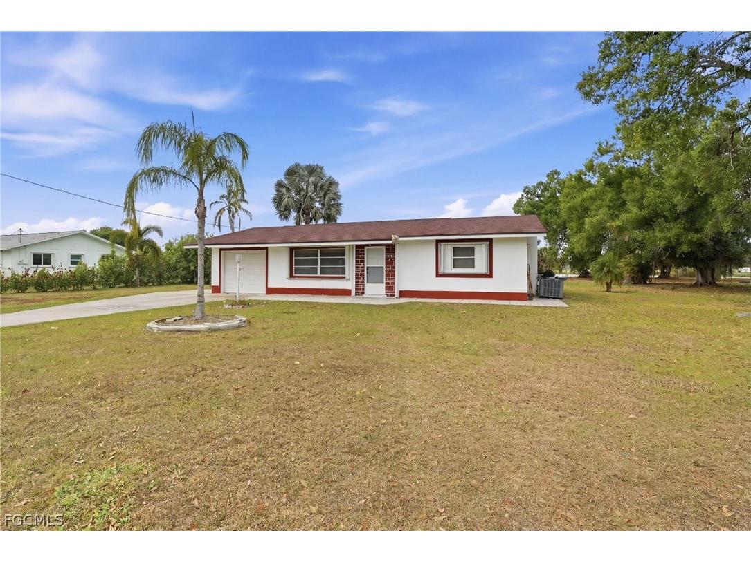 2180 Cook Lane Alva FL 33920 2025023394 image4