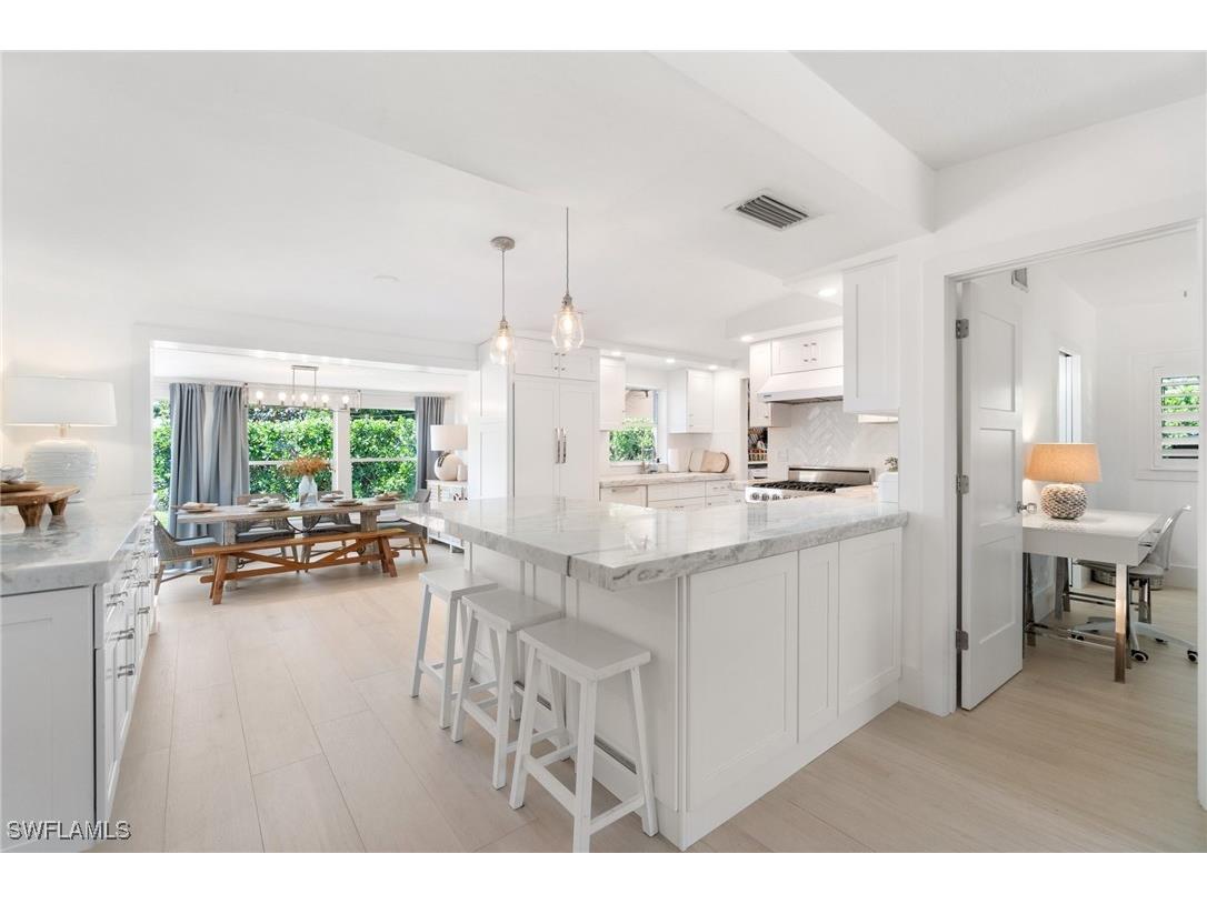 2180 Harbor Lane Naples FL 34104 225025665 image10