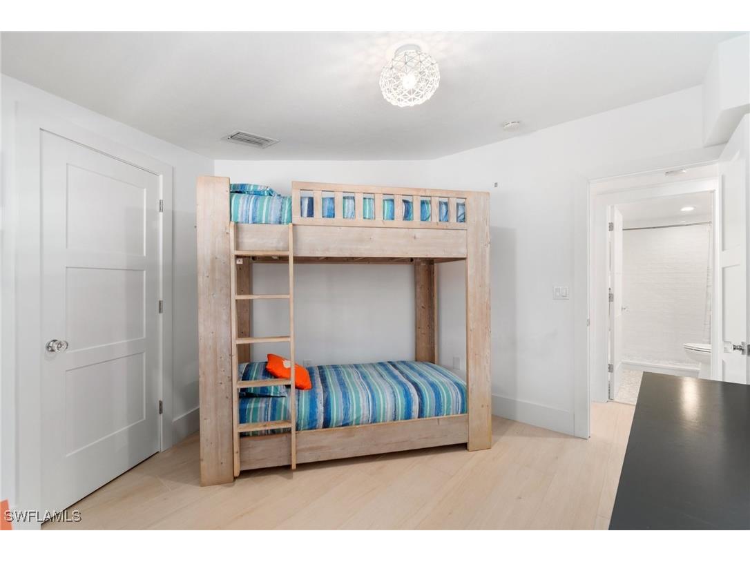 2180 Harbor Lane Naples FL 34104 225025665 image22