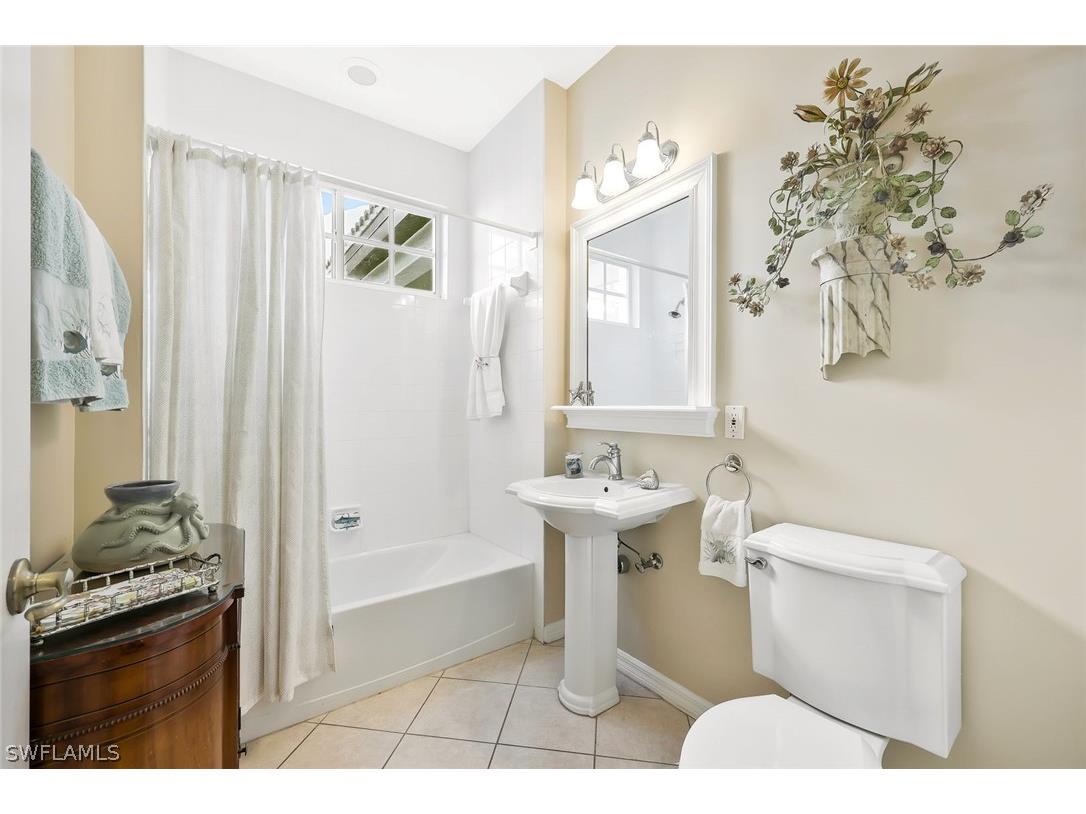 2180 Hawksridge Drive #2002 Naples FL 34105 226007438 image17