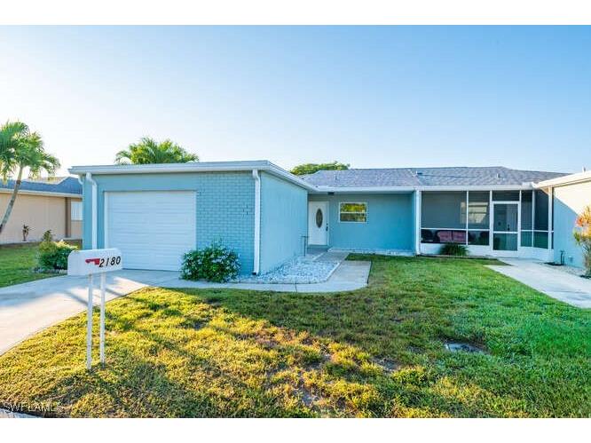2180 Leisure Lane Fort Myers FL 33907 225082945 image1