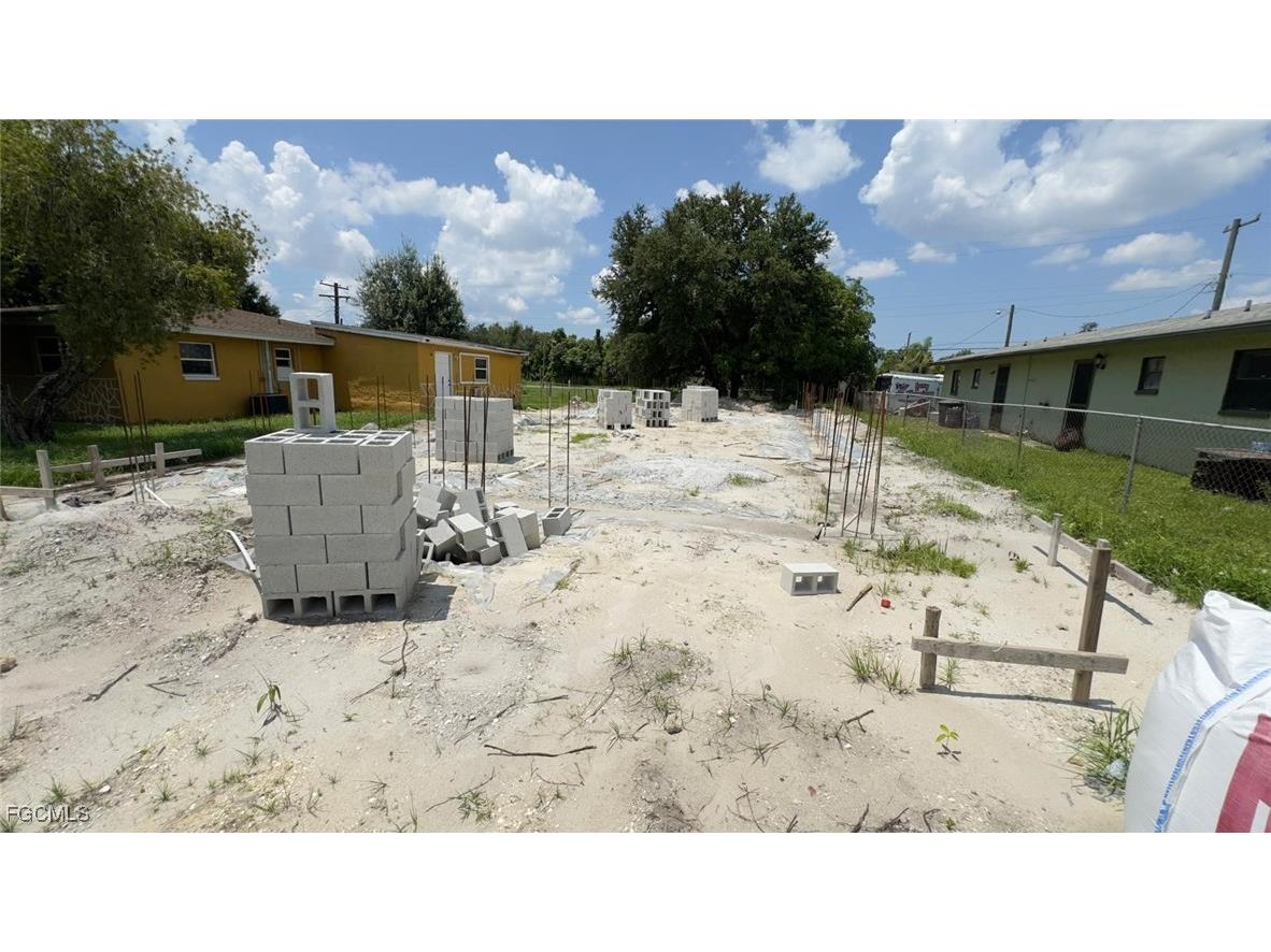 2180 Towles Street Fort Myers FL 33916 225063326 image2